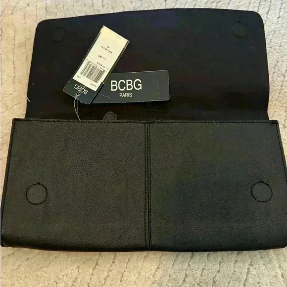 BCBG London clutch wallet - Picture 3 of 7